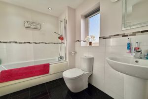 Family Bathroom- click for photo gallery